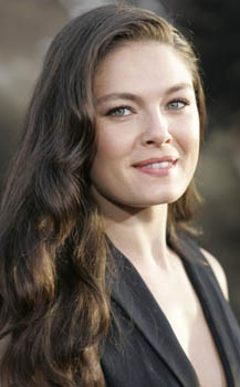 Alexa Davalos